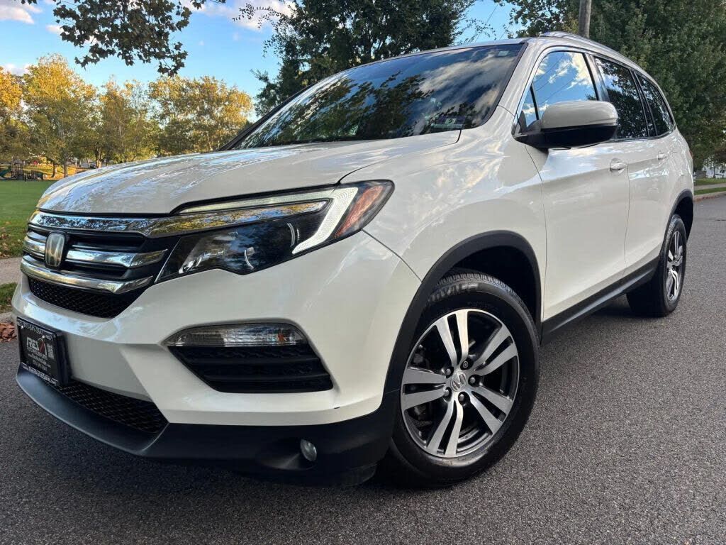 2017 HONDA Pilot