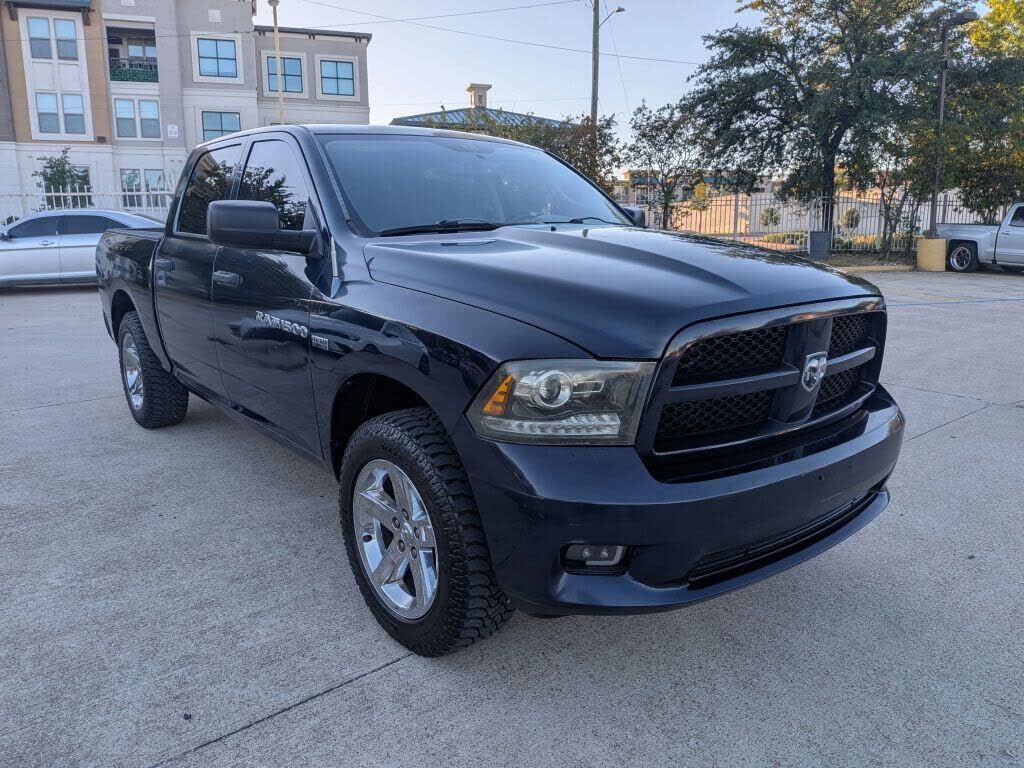 2012 DODGE Ram