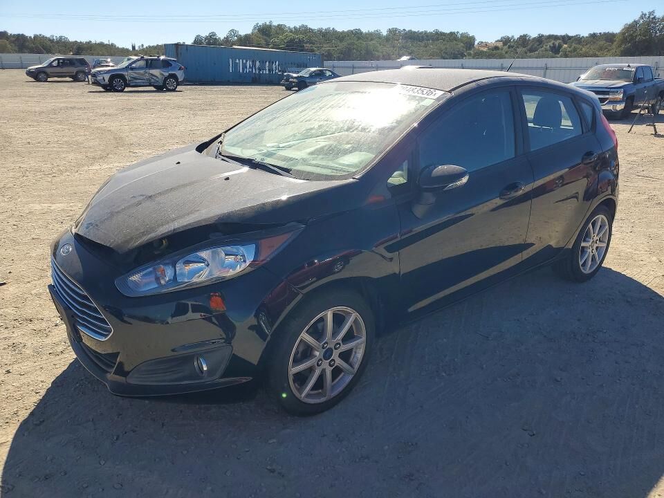 2016 FORD Fiesta