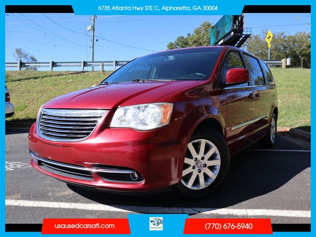2013 CHRYSLER Town and Country