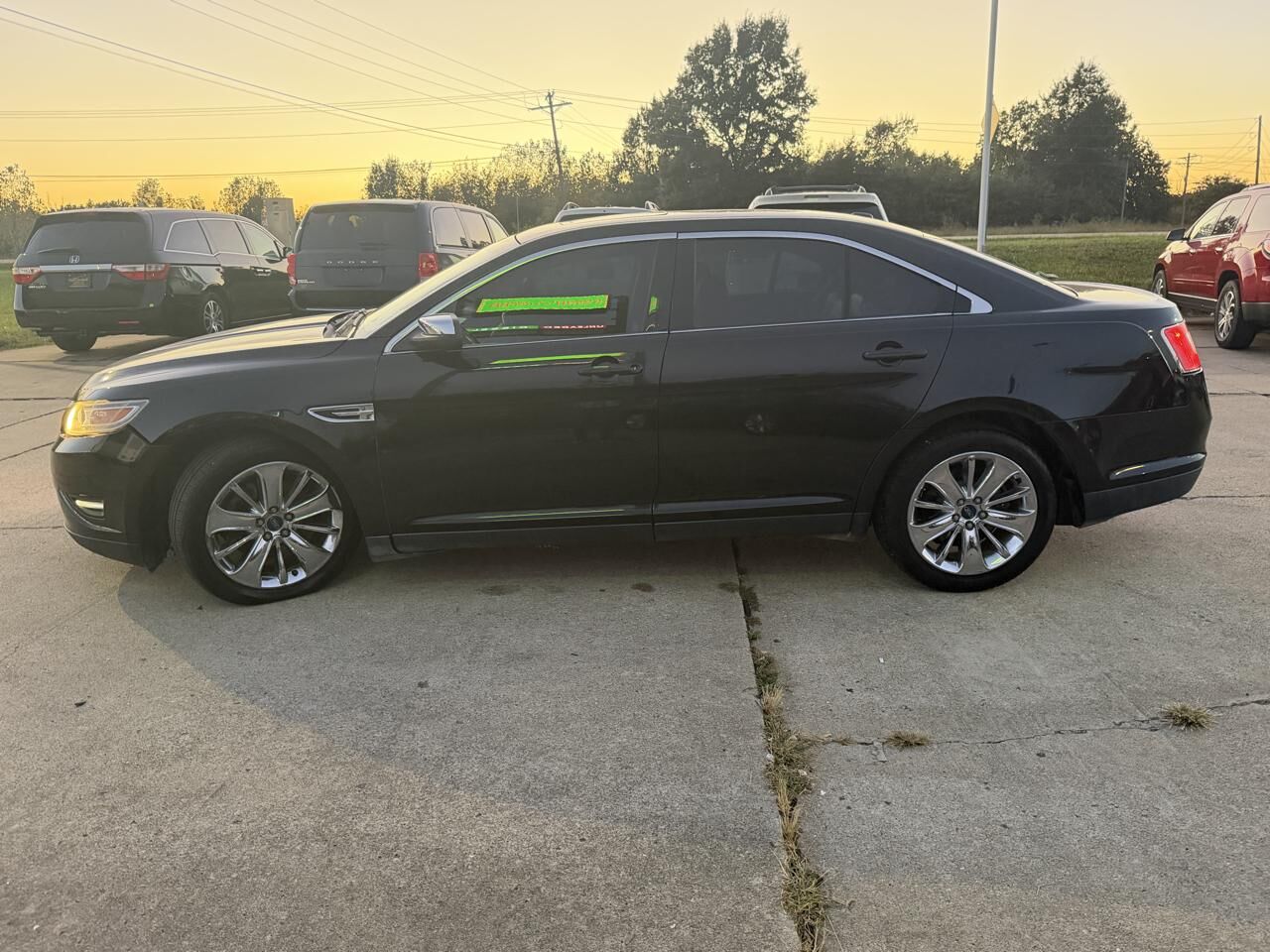 2010 FORD Taurus
