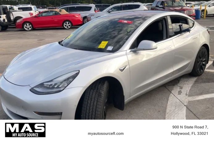 2018 TESLA Model 3