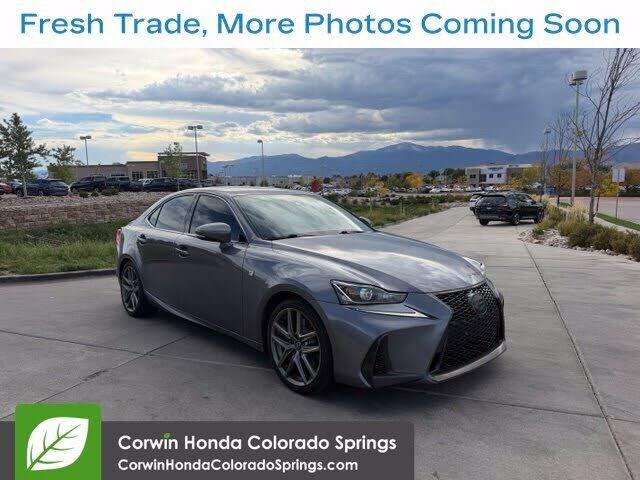 2019 LEXUS IS