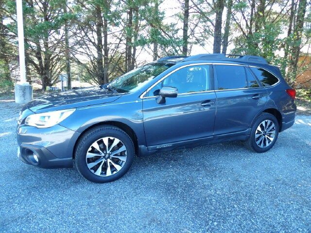 2017 SUBARU Outback