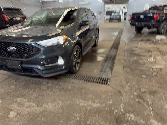 2023 FORD Edge