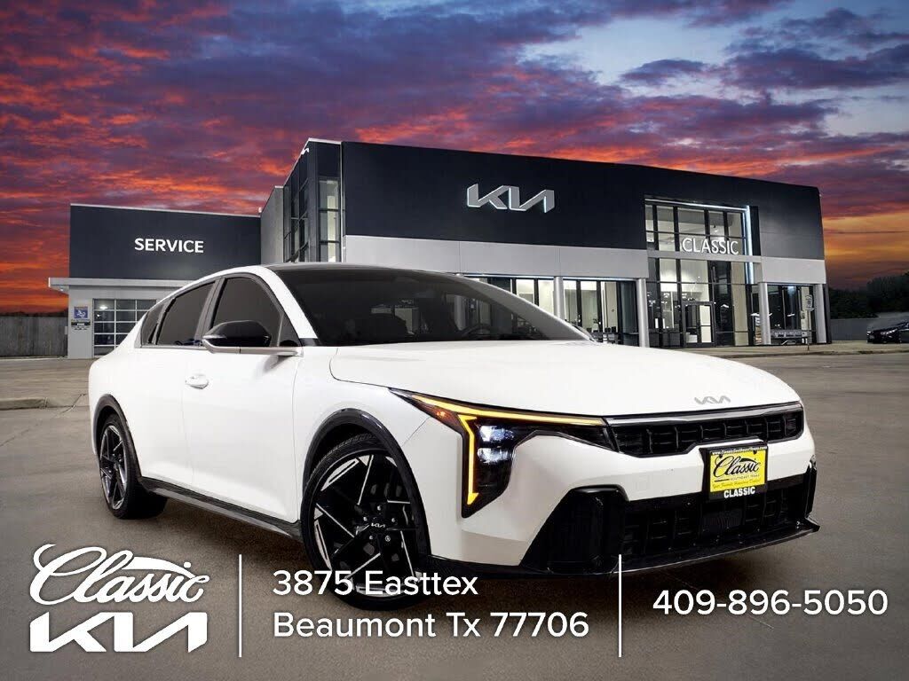 2025 KIA K4