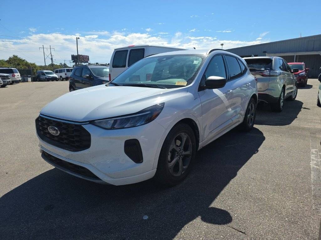 2023 FORD Escape