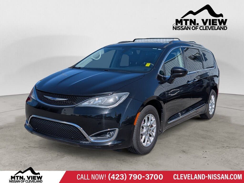 2020 CHRYSLER Pacifica