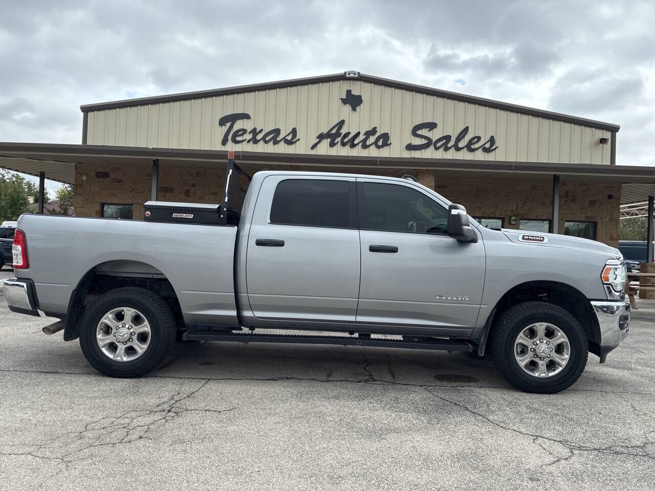 2023 RAM 2500