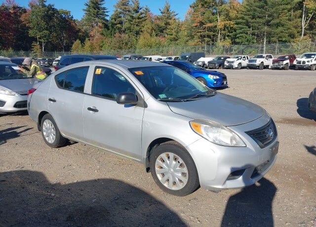 2014 NISSAN Versa