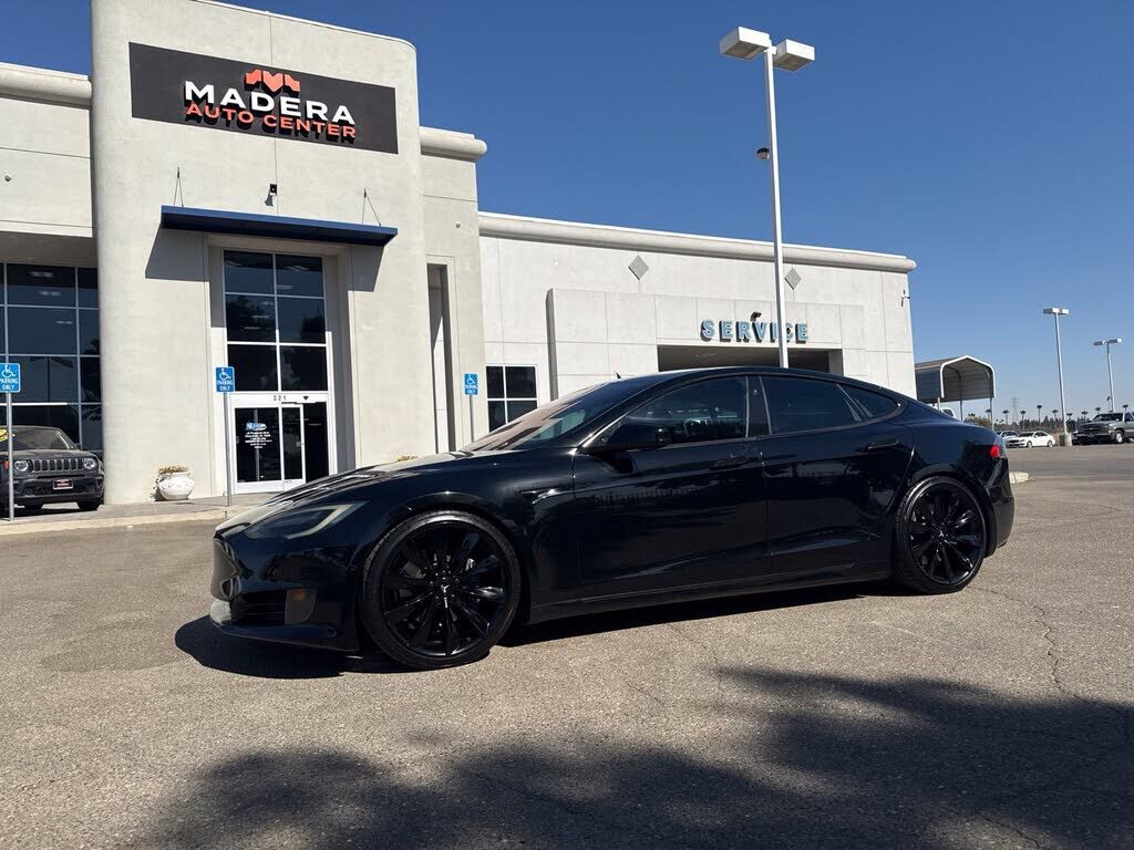 2017 TESLA Model S