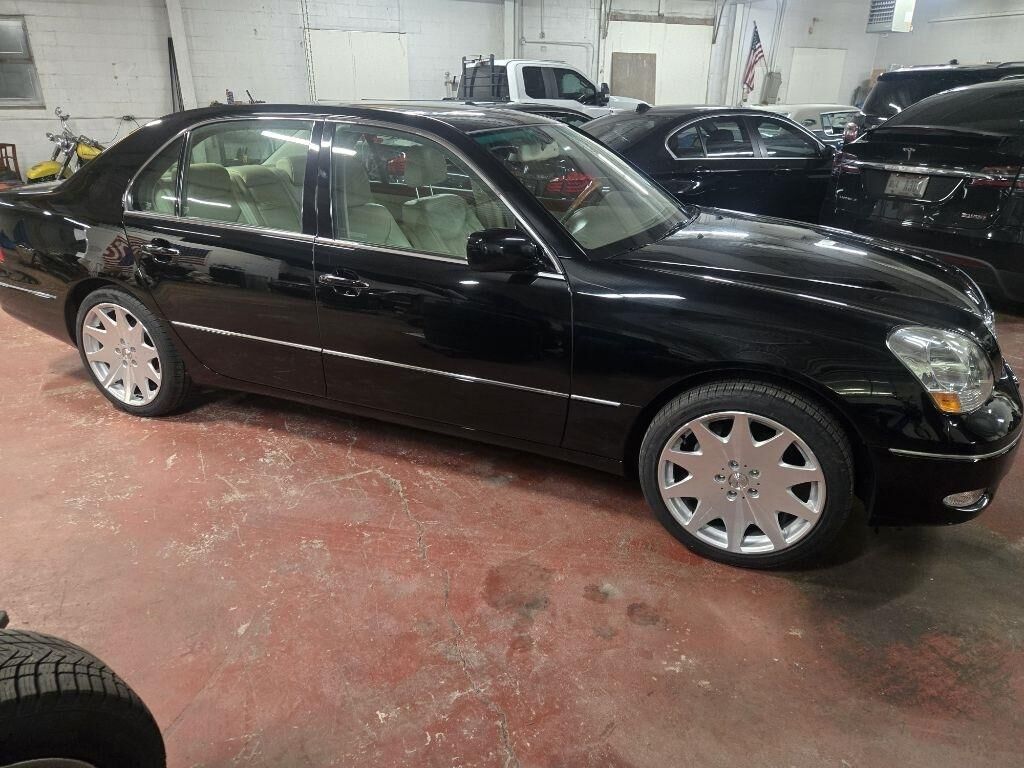 2002 LEXUS LS