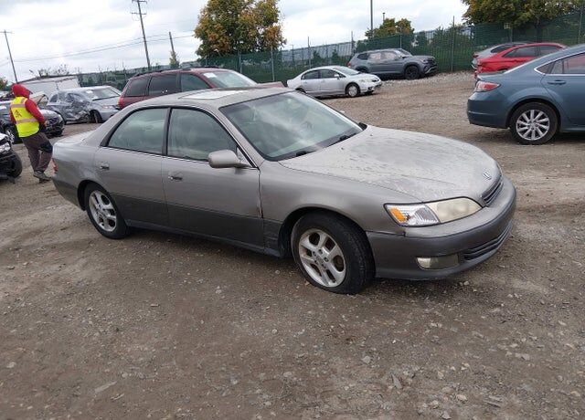 2001 LEXUS ES