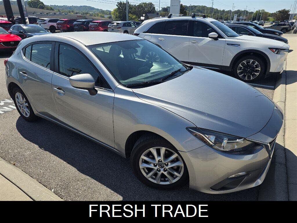 2016 MAZDA Mazda3