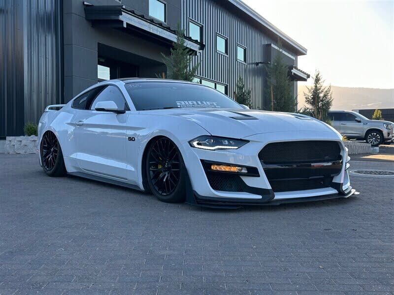 2018 FORD Mustang
