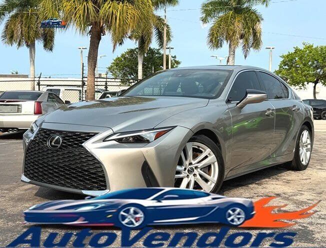 2023 LEXUS IS