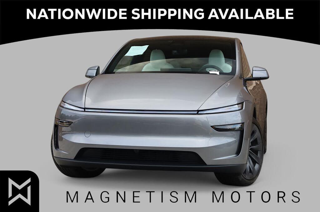 2026 TESLA Model Y
