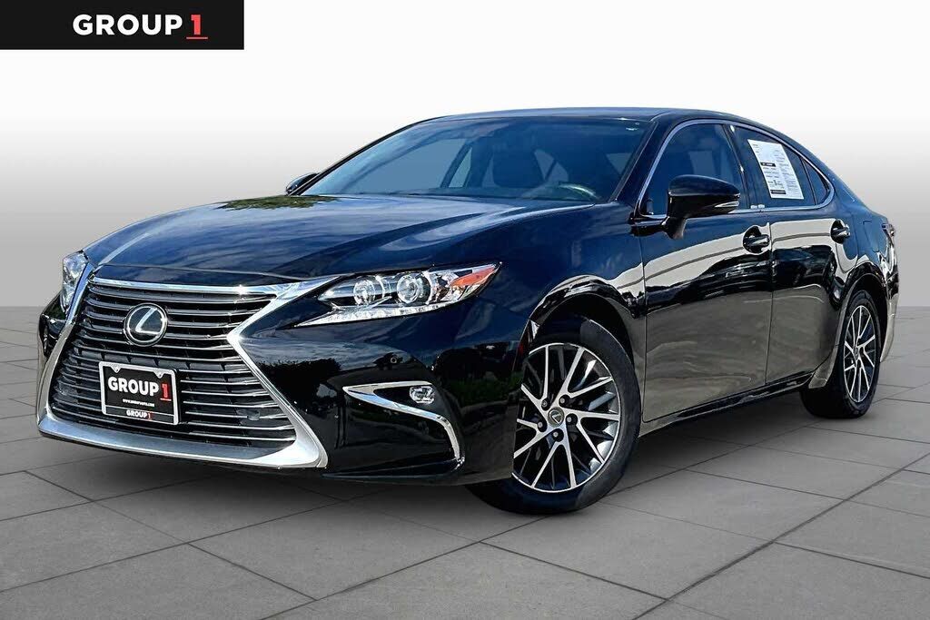 2018 LEXUS ES