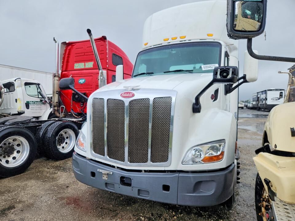 2018 PETERBILT 579