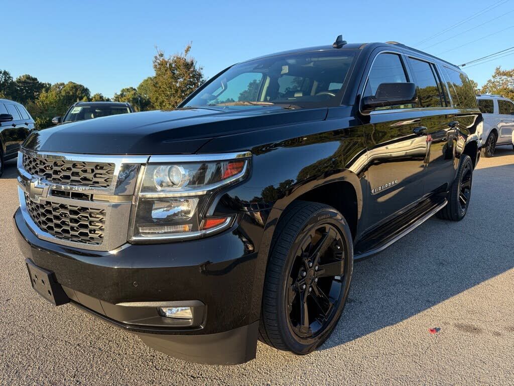 2018 CHEVROLET Suburban