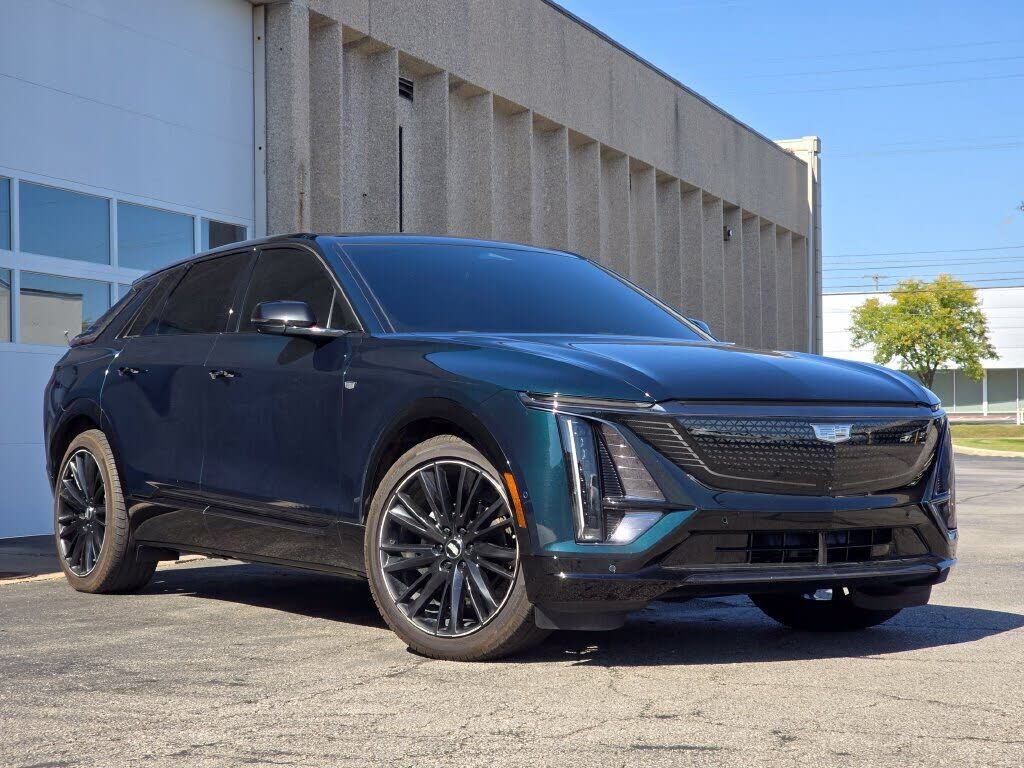 2024 CADILLAC Lyriq