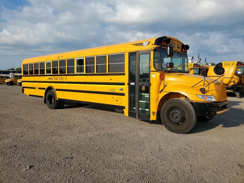 2022 IC BUS PB105