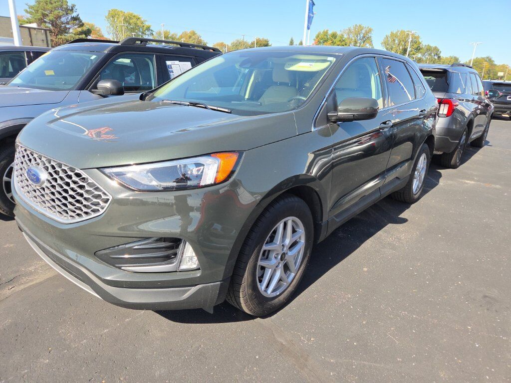 2024 FORD Edge