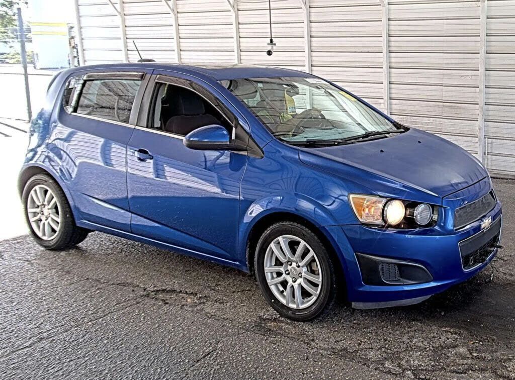 2016 CHEVROLET Sonic