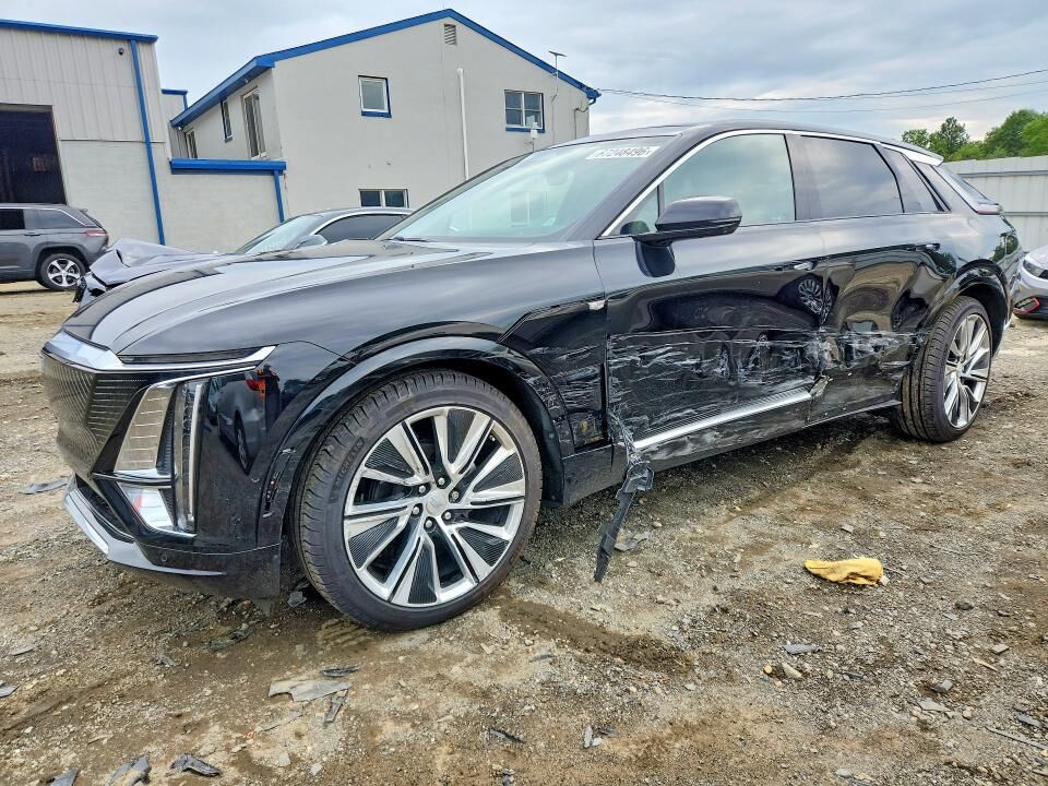 2024 CADILLAC Lyriq