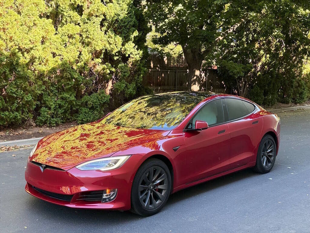 2020 TESLA Model S