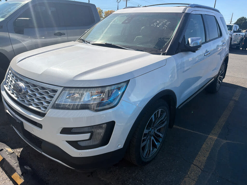 2016 FORD Explorer