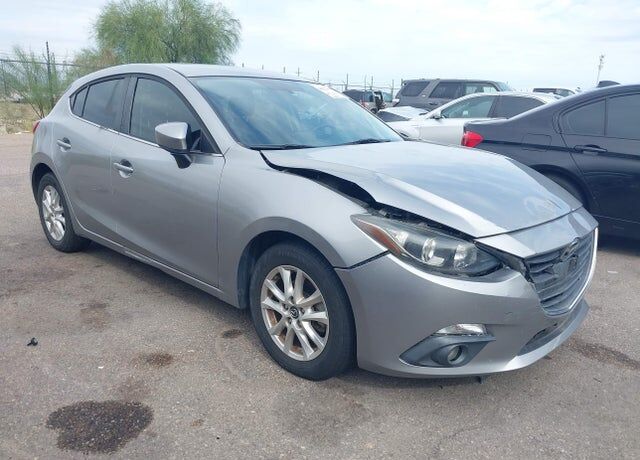 2015 MAZDA Mazda3