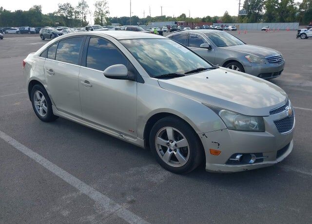 2013 CHEVROLET Cruze