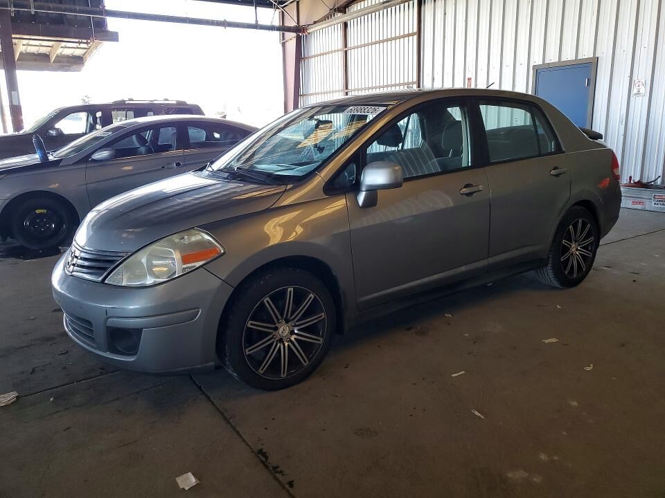 2010 NISSAN Versa
