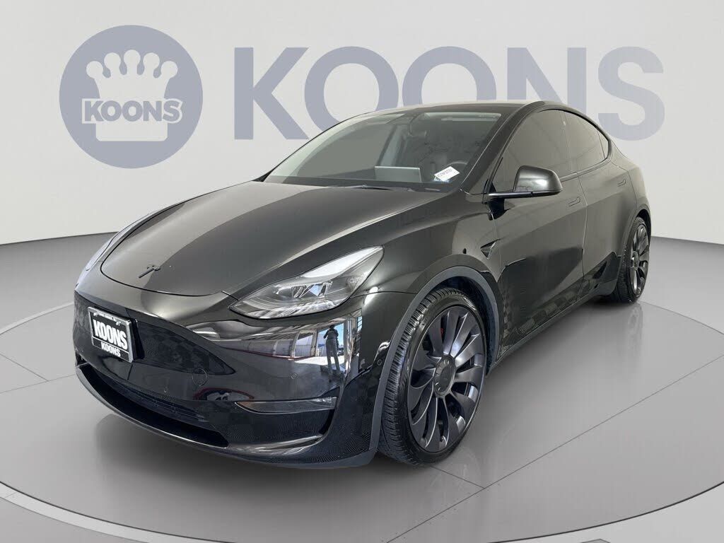 2022 TESLA Model Y