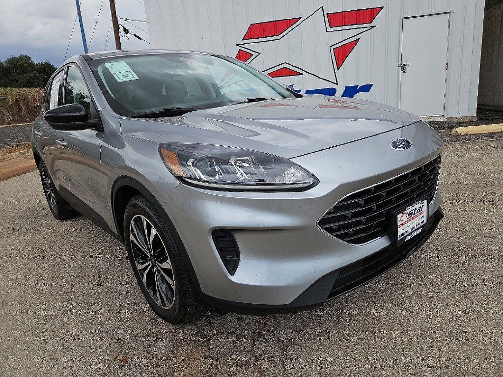 2021 FORD Escape