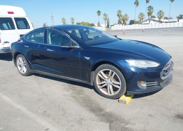 2013 TESLA Model S
