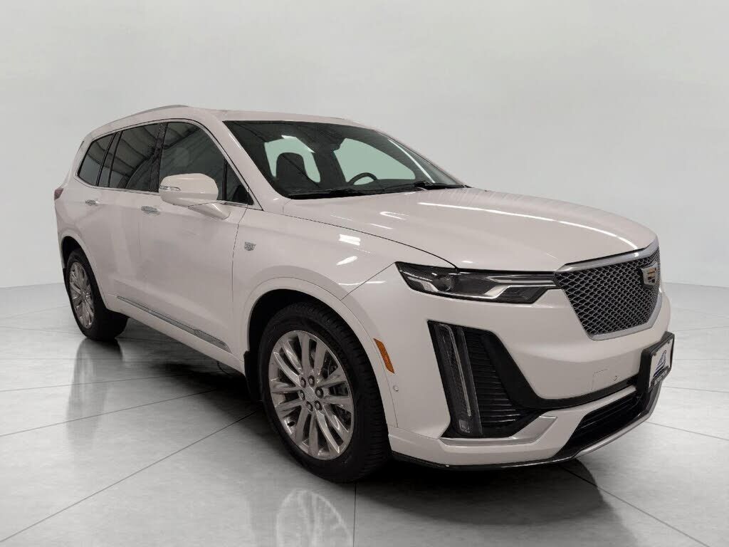 2022 CADILLAC XT6