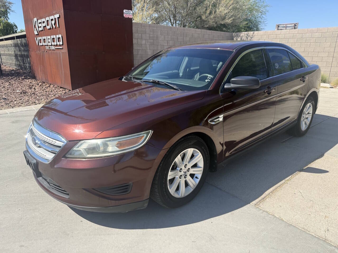 2010 FORD Taurus