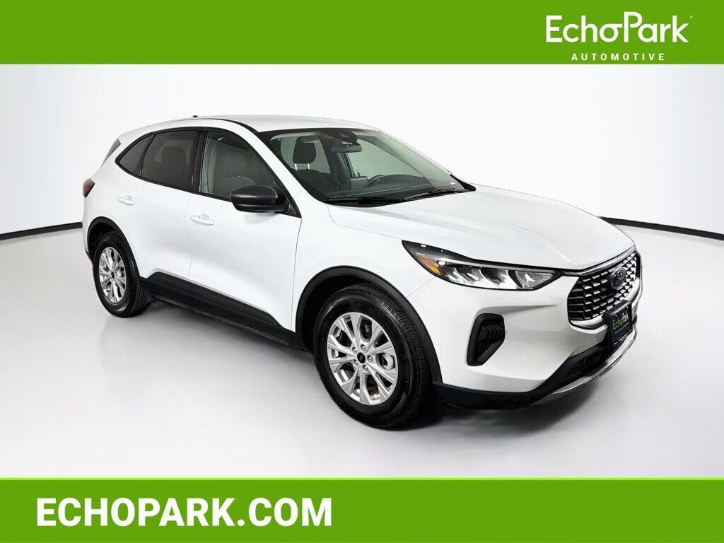 2025 FORD Escape
