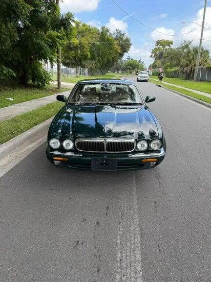2000 JAGUAR XJ8