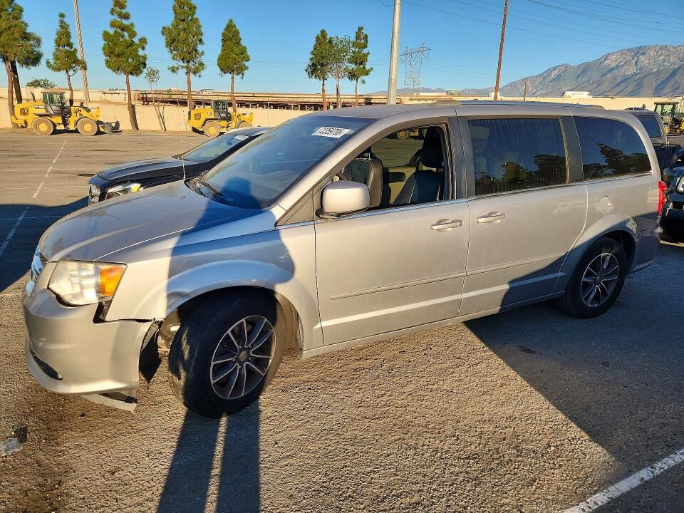 2017 DODGE Grand Caravan