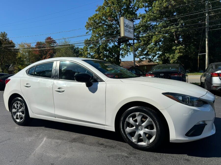 2015 MAZDA Mazda3