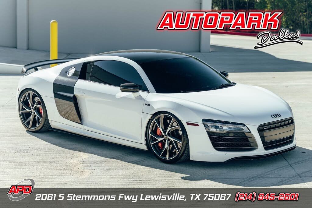 2015 AUDI R8
