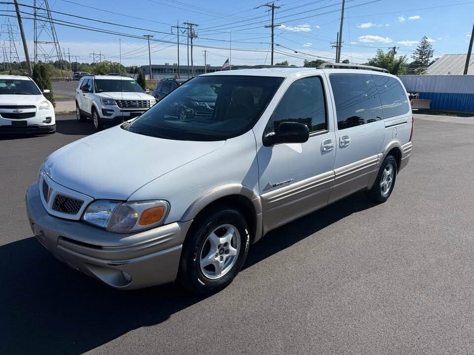 2004 PONTIAC Montana