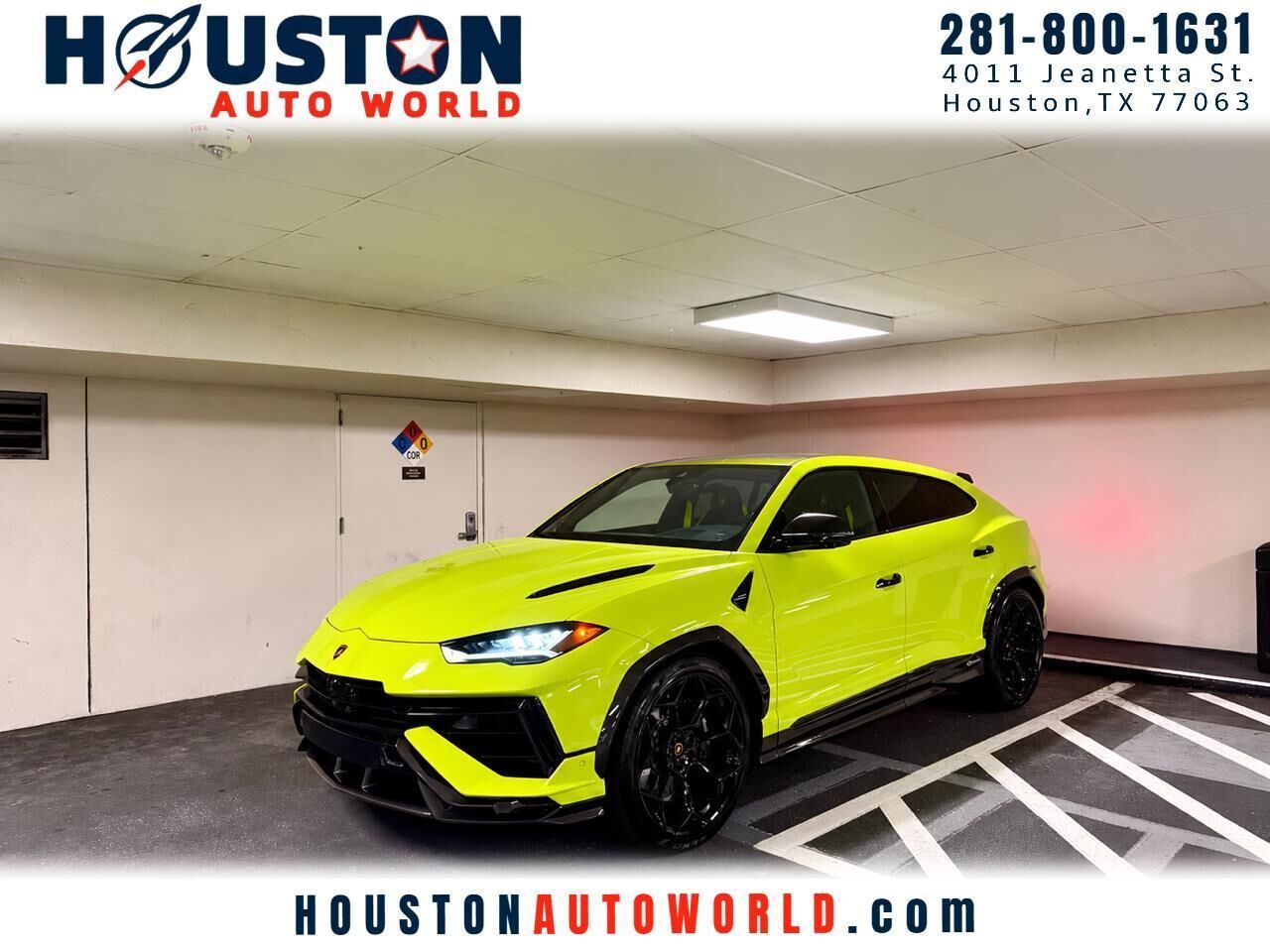 2023 LAMBORGHINI URUS