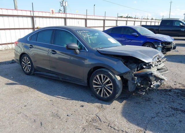 2018 SUBARU Legacy