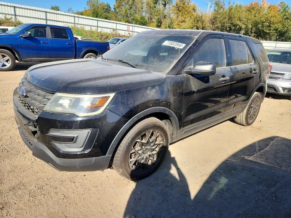 2016 FORD Explorer