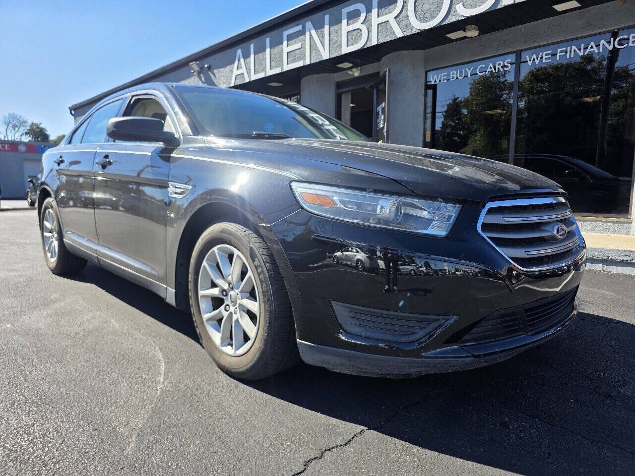 2013 FORD Taurus
