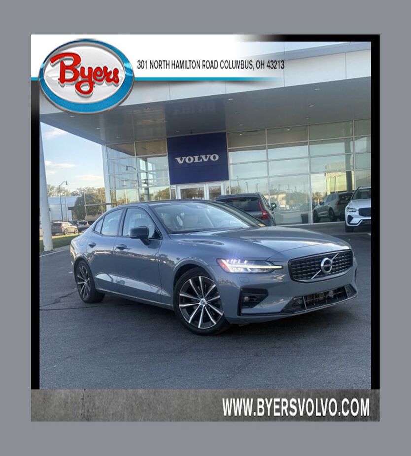 2022 VOLVO S60